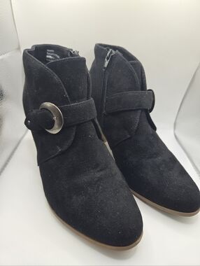 Maurices Black Faux Suede Ankle Booties Buckle Strap Block Heel Size 7.5